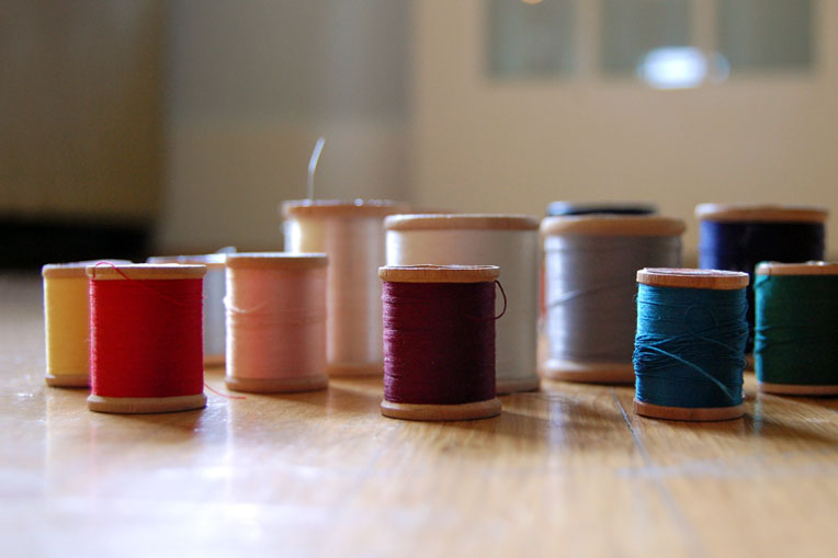 Sewing_thread_spools